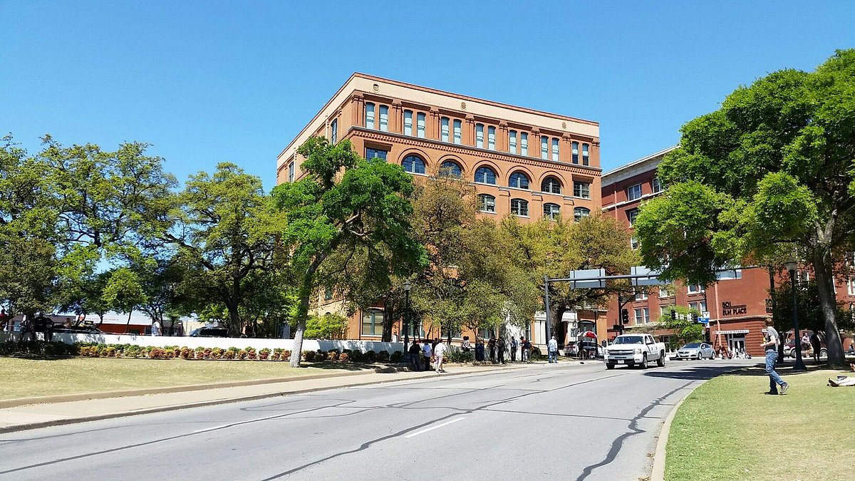 The Sixth Floor Museum at Dealey Plaza - Xpress Auto Transport San Diego